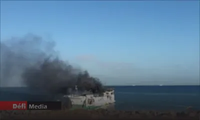 Incendie au Port : les cuves du navire contiennent 65 tonnes de diesel ; 600 boules extinctrices anti-feu utilisées