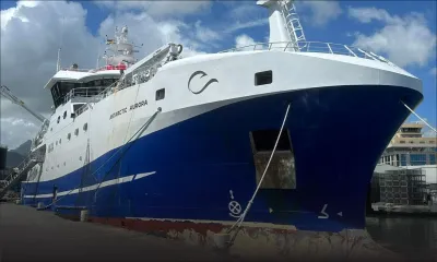 Interception d'un navire ayant illégalement pénétré dans nos eaux territoriales