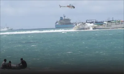 Bateaux échoués : les autorités pourront-elles éviter une catastrophe écologique ?   