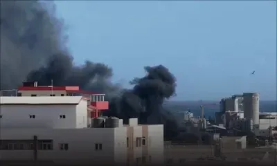 Un rafiot en feu près du Quai D.