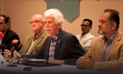 Polémique sur les achats médicaux : « Un cas d’inside-trading », selon Paul Bérenger