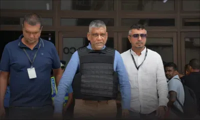 Allégations de blanchiment d’argent: Josian Deelawon et Chandradeo Oomah retournent en cellule policière