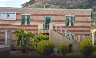 Du grabuge au conseil de district de Rivière-Noire : un mouvement enclenché pour destituer le président