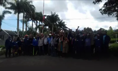 Ils veulent recevoir leur salaire avant Divali : sit-in de 150 employés de l’usine de thé Bois-Chéri