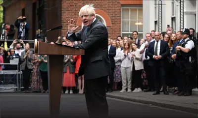 Quittant Downing Street, Boris Johnson promet son "fervent" soutien à Liz Truss