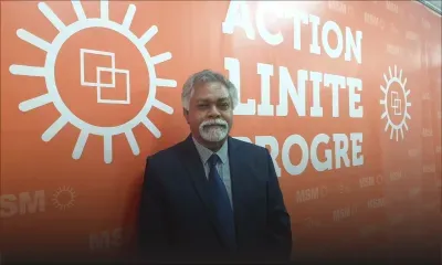 «Mo pa kapav res lor bistop mo bizin rent dan sa metro la», dit Siram Sakaram ancien député MMM qui rejoint le MSM
