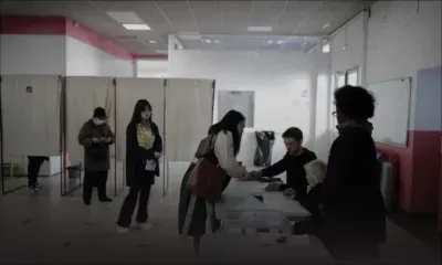 Présidentielle française : 25,48 % de participation à la mi-journée, trois points de moins qu'en 2017