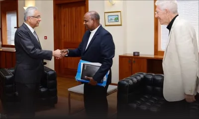 Rencontre entre le PM, Cardinal Piat et le père Jean-Michaël Durhône