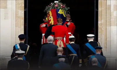 Le cercueil d'Elizabeth II descendu dans le caveau royal de Windsor