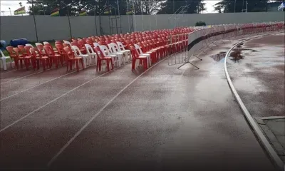 [En images] JIOI : Finale de football Maurice/Réunion : des chaises installées au stade Auguste Vollaire