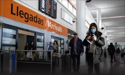 Virus : la Chine recommande à ses citoyens de reporter les voyages à l'étranger