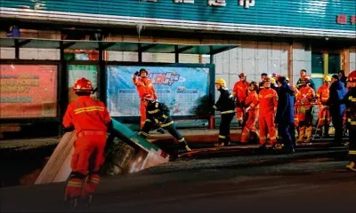 Chine : un bus englouti par la chaussée, 6 morts