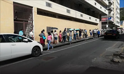 Cim Finance à Port-Louis : impressionnante file d’attente pour régler les mensualités