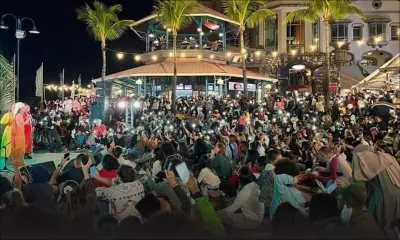 Buzz sur les réseaux sociaux : une photo d’un concert au Caudan Waterfront en plein air fait polémique