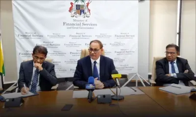 Conférence de presse du ministre des Services financiers, Mahen Seeruttun