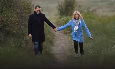    France: Brigitte Macron, la future Première dame qui bouscule les codes