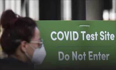 Covid-19: six pays sur dix ont pris des mesures démocratiquement inquiétantes (rapport)