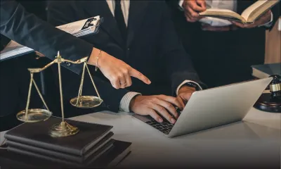 Plainte constitutionnelle CP V DPP : duel entre deux avocats britanniques en Cour suprême