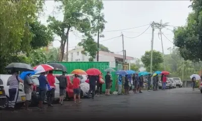 Des habitants de Curepipe bravent le mauvais temps pour s’approvisionner