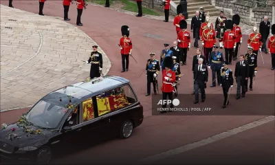 Le cercueil d'Elizabeth II arrive au château de Windsor, sa dernière demeure