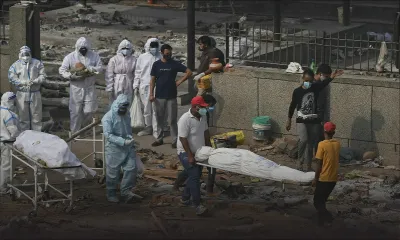 Covid-19 : l'aide internationale afflue en Inde qui déplore un nouveau record de morts en 24 heures