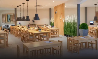 Saint-Valentin avec Radio Plus : Profitez d’un dîner romantique en regardant «Le couple presque parfait» au restaurant Celebs