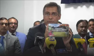 Xavier-Luc Duval demande au gouvernement de voter une loi anti-transfuge pour Rodrigues