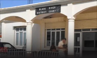 À Tamarin : un touriste arrêté pour vol dans un supermarché