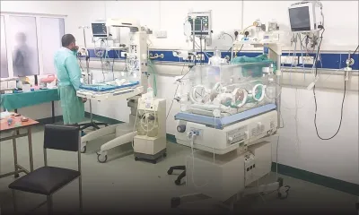 Nouveau-nés morts à cause de la bactérie Serratia : l’usage d’antibiotiques et l’hygiène en question en milieu hospitalier