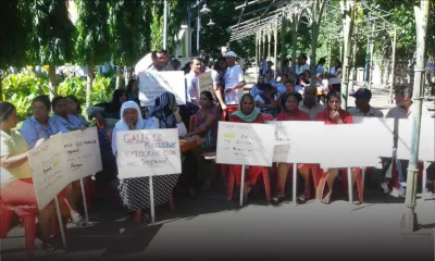 Grève de la faim : les employés des Galeries Fokeerbux apportent leur soutien à leur patron