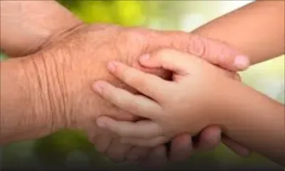 Japon : bébés au service de seniors dans une maison de retraite