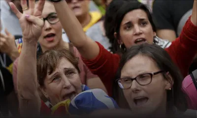 Espagne: le parlement de Catalogne proclame l'indépendance