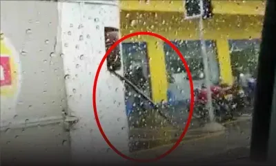 Bell-Village : un bus roule avec un essuie-glace brisé sous de fortes pluies