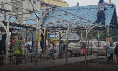 Démolition du marché de Quatre-Bornes 
