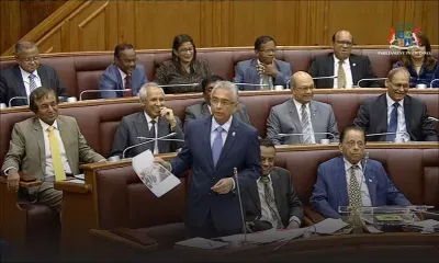 Le PM brandit une photo de Sobrinho en compagnie d’Aurore Perraud 