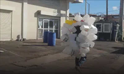 Photo du jour : l’homme avec ses… bidons