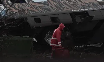 Collision de trains en Grèce : le bilan s'alourdit à 57 morts 