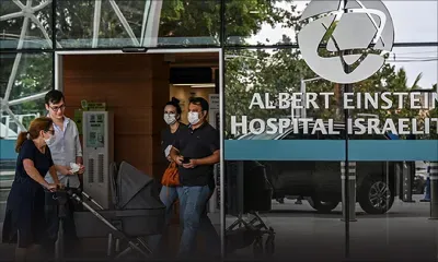 Brésil: la famille de Pelé presque au complet à son chevet