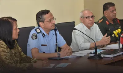 «Nou espere demain nou pou kapav retir 130 metre cube delwil, koumsa bato la pou lib konpleteman», dit Husnoo 