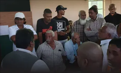 Anwar Husnoo : «Pa finn ena okenn agresion fizik anver mwa, me plito enn ostilite», dit-il après avoir été chahuté par la foule