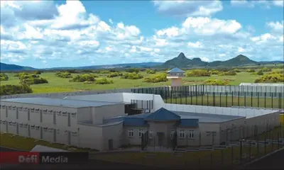 À la prison de Melrose : un détenu de 26 ans tente de se suicider avec une lame de rasoir