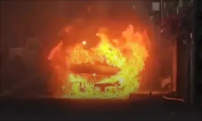 Beau-Bassin : une voiture prend feu