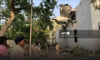 Inde: un Boeing d'Air India s'écrase sur une zone résidentielle, au moins 265 morts
