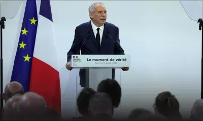 Le gouvernement français présente son plan contre le "danger mortel" de la dette : Bayrou propose la suppression de deux des onze jours fériés 