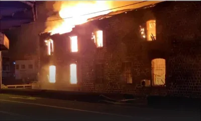 Incendie aux Casernes centrales : la SSU Barracks et un entrepôt ravagés par les flammes 