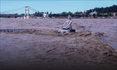 Inondations et glissements de terrain: 85 morts en Inde et 31 au Nepal