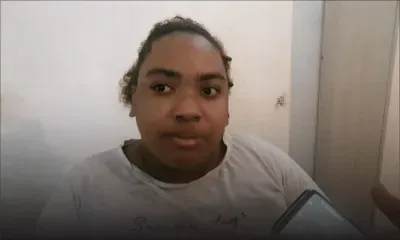 À  « neuf mois de grossesse », Stacy apprend qu’elle ne porte aucun bébé