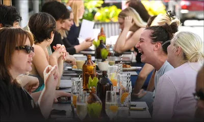 Melbourne célèbre la fin de sa longue série de confinements