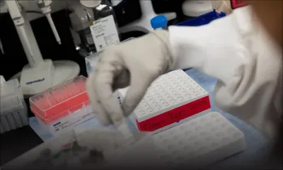 Covid-19 : progrès vers un vaccin aux Etats-Unis, reconfinement massif en Inde