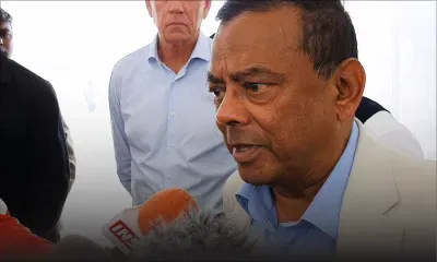 L'eau 24/7 : «Petit à petit, la barre des 90 % de la population sera atteinte», dit Collendavelloo